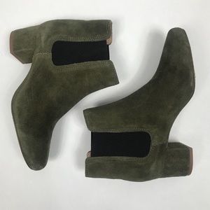 Madewell moss/olive Walker Chelsea boots-sold out